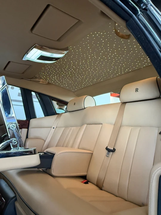 2015 Rolls-Royce Phantom VII - Image 25 of 31