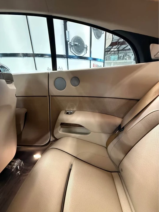 2015 Rolls-Royce Wraith 2nd Gen - Image 11 of 21
