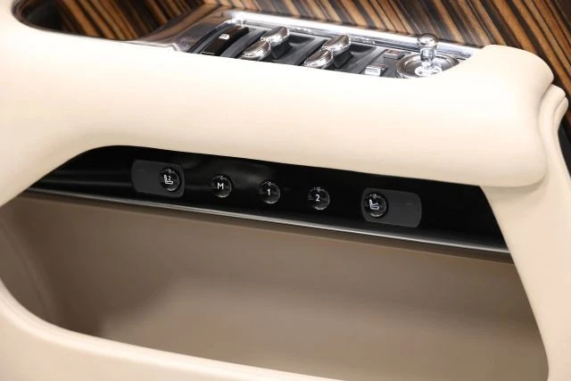 2015 Rolls-Royce Wraith 2nd Gen - Image 17 of 31