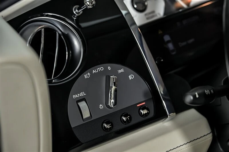 2015 Rolls-Royce Wraith 2nd Gen - Image 25 of 31