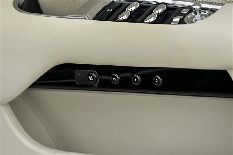 2015 Rolls-Royce Wraith 2nd Gen - Image 14 of 31
