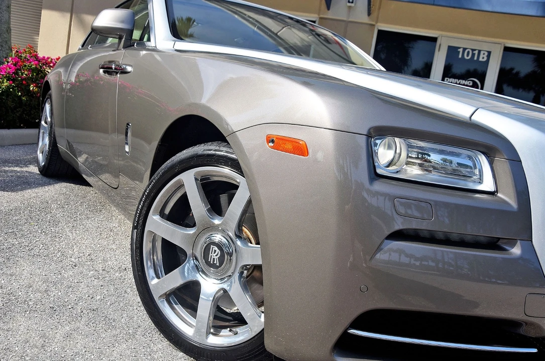 2015 Rolls-Royce Wraith 2nd Gen - Image 2 of 21