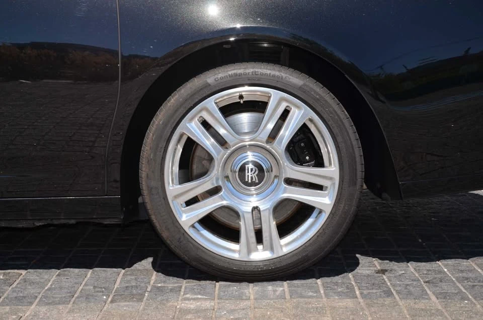 2015 Rolls-Royce Ghost 1st Gen - Image 5 of 17