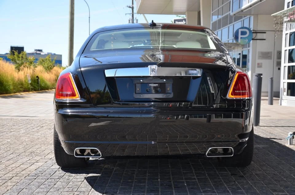 2015 Rolls-Royce Ghost 1st Gen - Image 11 of 13