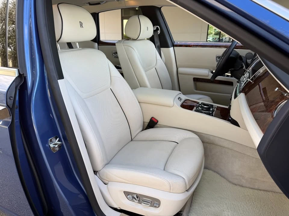 2015 Rolls-Royce Ghost 1st Gen - Image 16 of 19