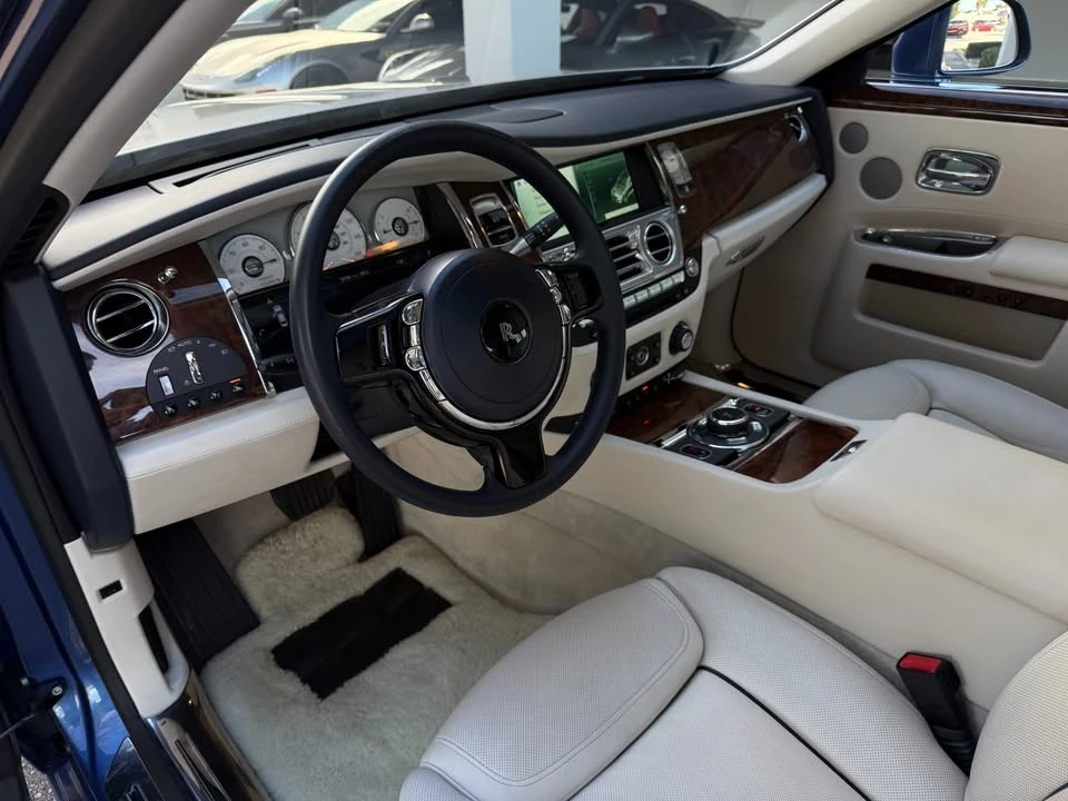 2015 Rolls-Royce Ghost 1st Gen - Image 2 of 19