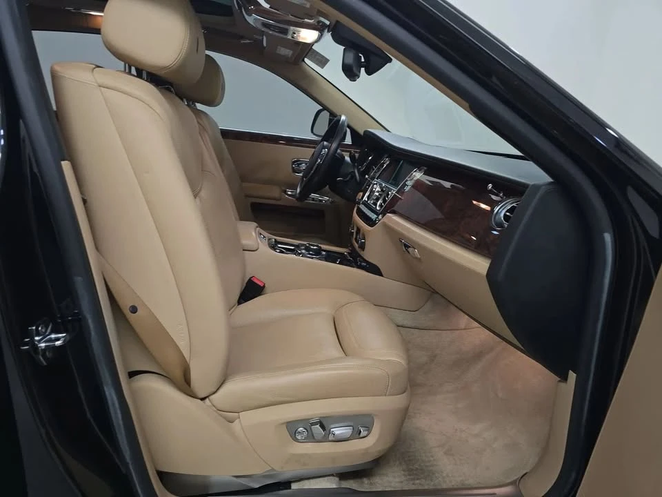 2015 Rolls-Royce Ghost 1st Gen - Image 9 of 14