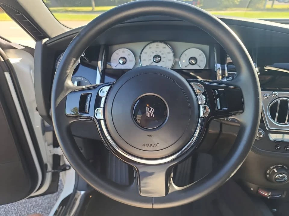 2015 Rolls-Royce Ghost 1st Gen - Image 17 of 20