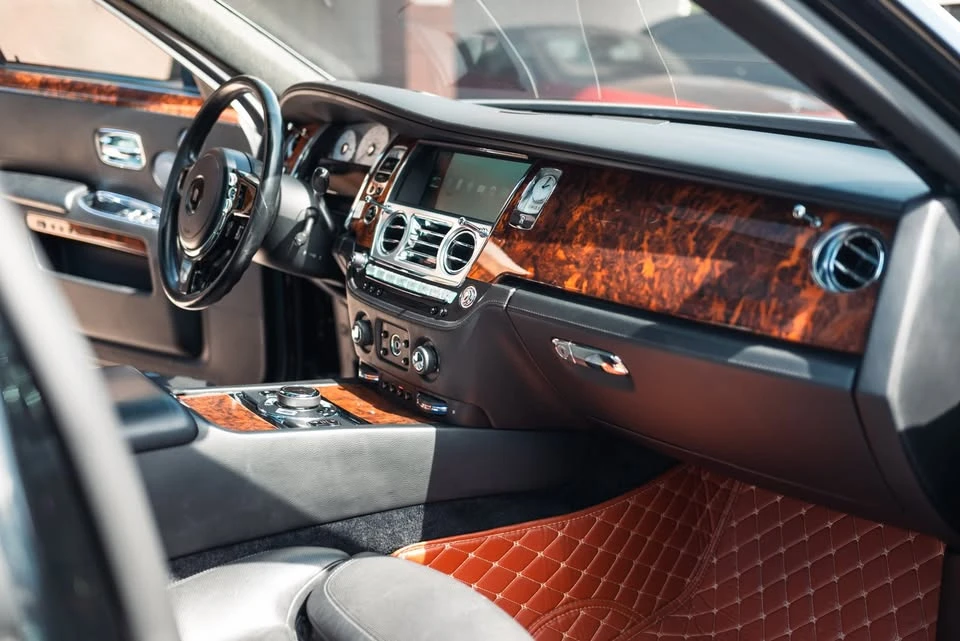 2015 Rolls-Royce Ghost 1st Gen - Image 18 of 20