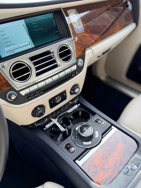 2015 Rolls-Royce Ghost 1st Gen - Image 8 of 14