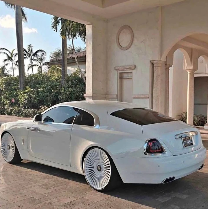 2015 Rolls-Royce Wraith 2nd Gen - Image 2 of 10