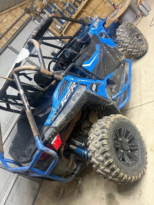 2015 Polaris - Image 2 of 7