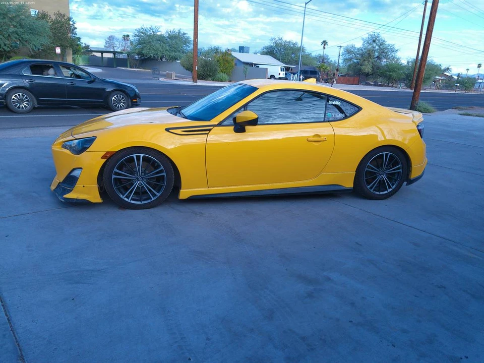 2015 Scion FR-S - Image 4 of 17
