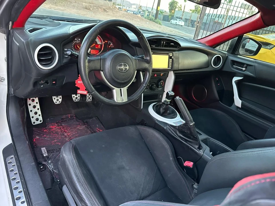 2015 Scion FR-S - Image 11 of 14