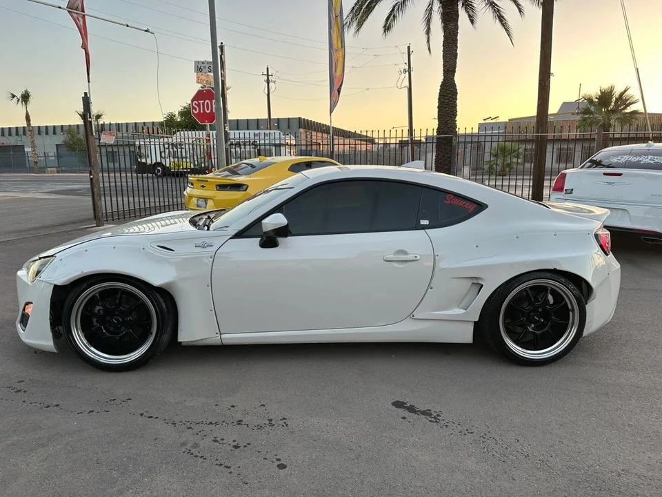 2015 Scion FR-S - Image 4 of 14