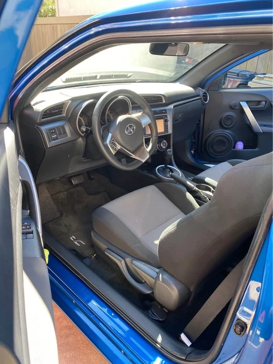 2015 Scion tC - Image 10 of 16