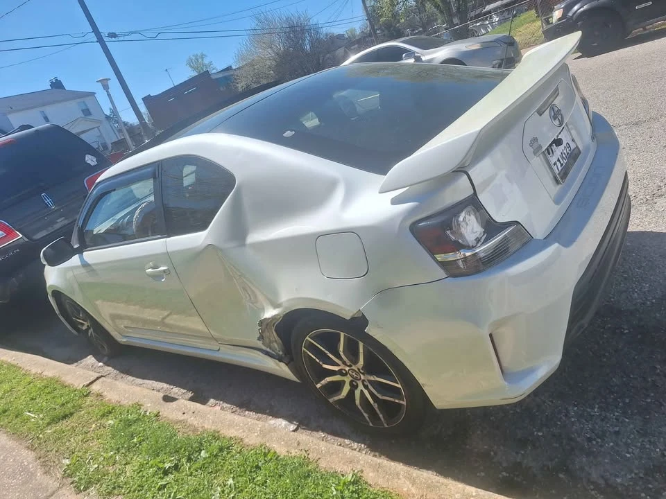 2015 Scion tC - Image 5 of 7