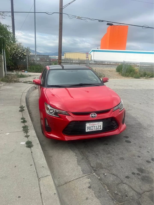 2015 Scion tC - Image 5 of 6