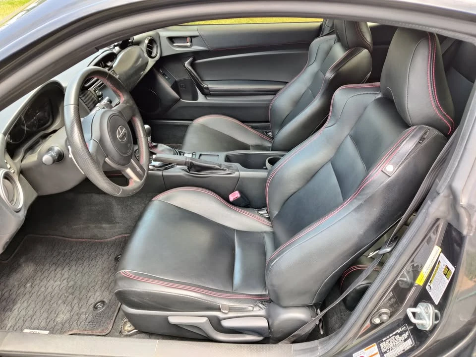 2015 Scion FR-S - Image 6 of 11