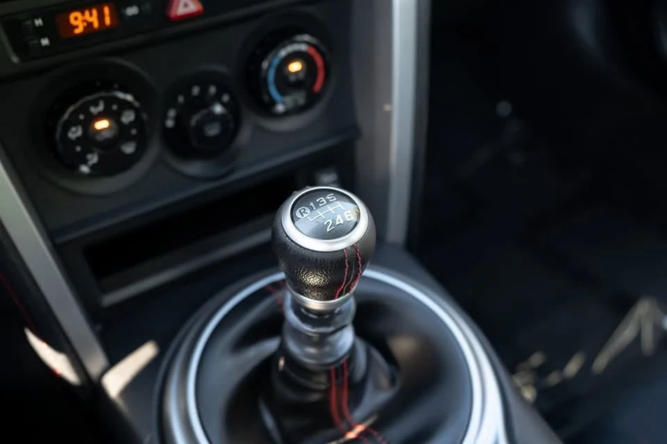 2015 Scion FR-S - Image 5 of 15