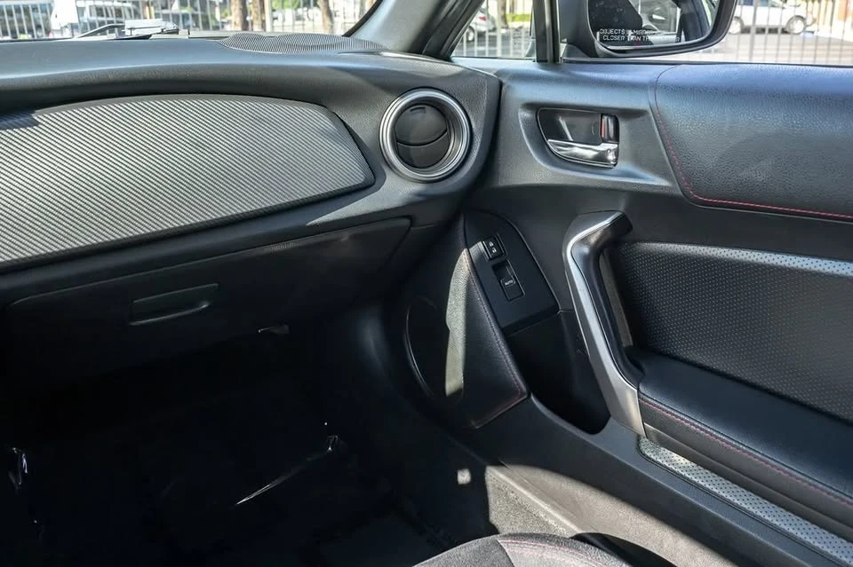 2015 Scion FR-S - Image 2 of 15