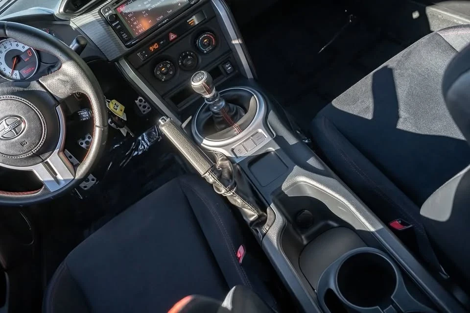 2015 Scion FR-S - Image 9 of 15