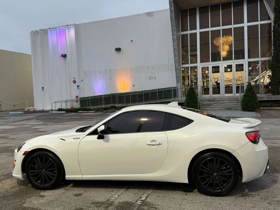 2015 Scion FR-S - Image 3 of 3