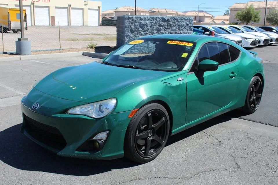 2015 Scion FR-S - Image 2 of 18