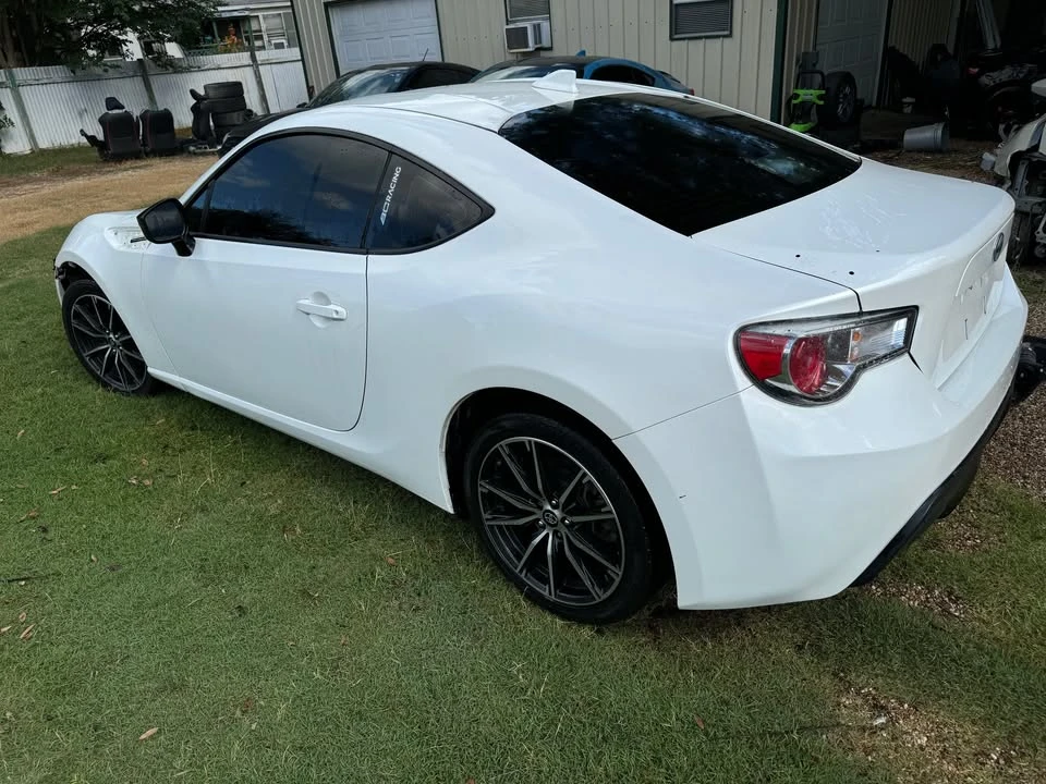2015 Scion FR-S - Image 7 of 11