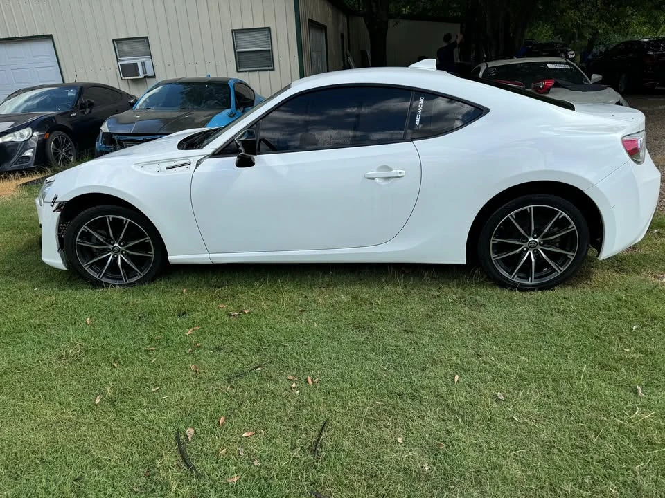 2015 Scion FR-S - Image 6 of 11