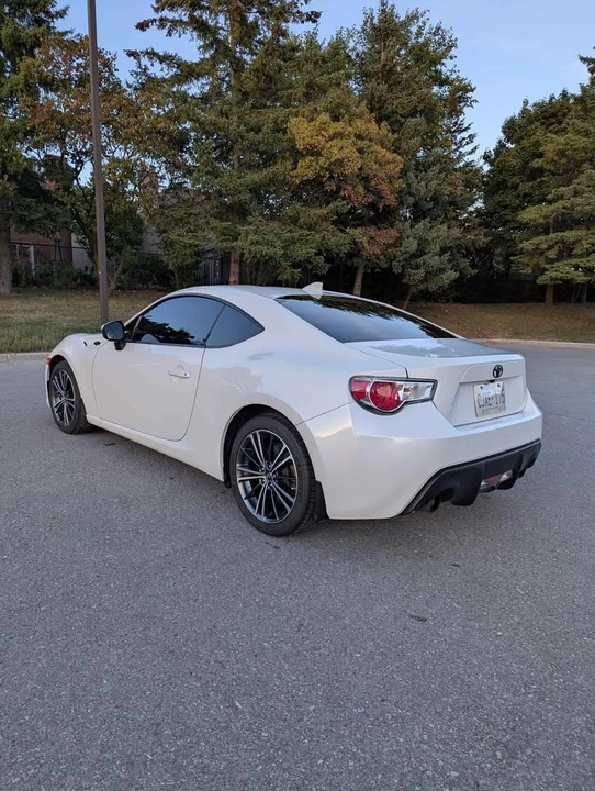 2015 Scion FR-S - Image 5 of 20