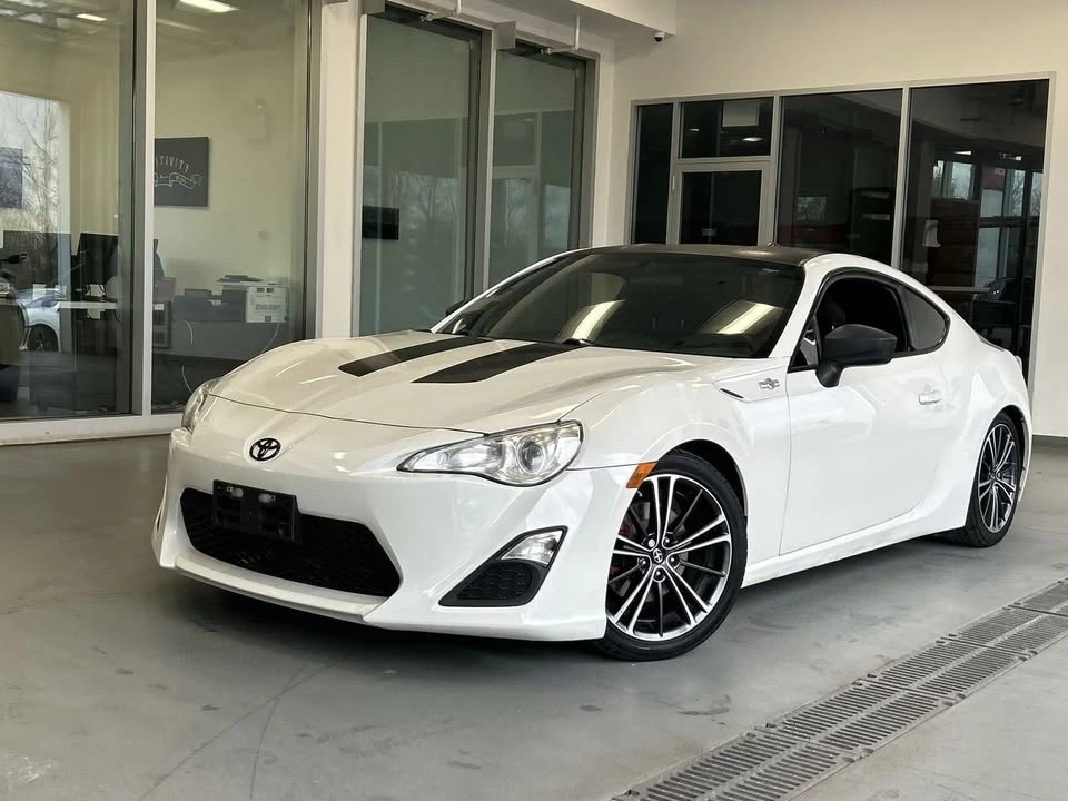 2015 Scion FR-S - Image 2 of 12