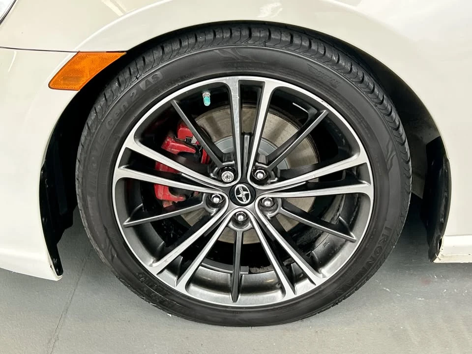 2015 Scion FR-S - Image 3 of 12
