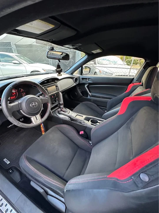 2015 Scion FR-S - Image 8 of 11