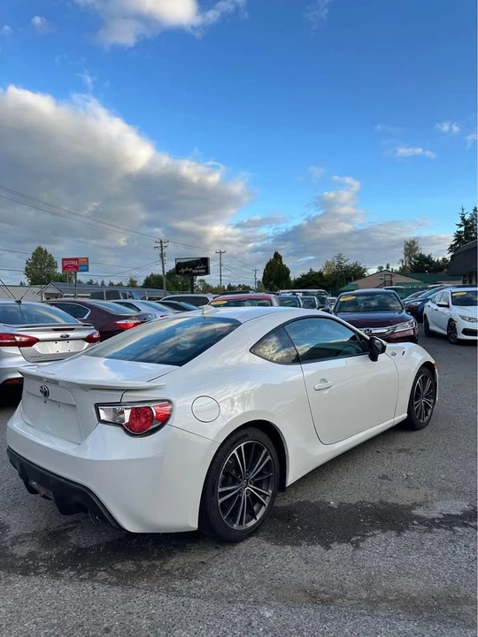 2015 Scion FR-S - Image 6 of 11