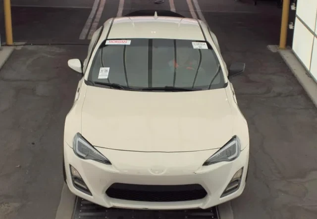 2015 Scion FR-S - Image 5 of 14