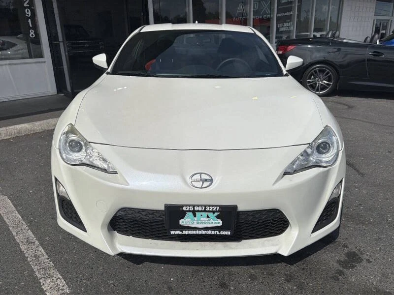 2015 Scion FR-S - Image 10 of 19