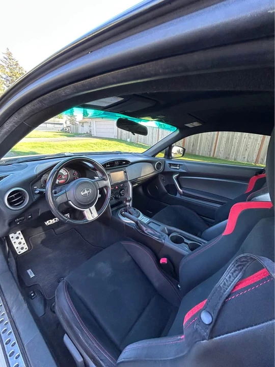 2015 Scion FR-S - Image 11 of 18