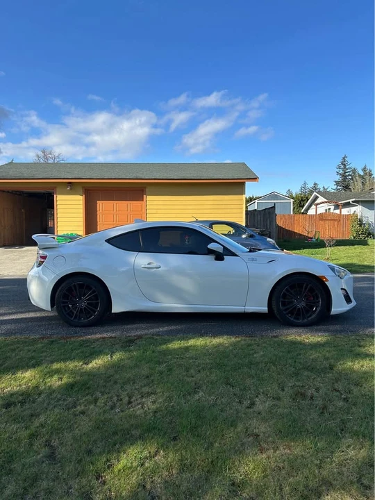 2015 Scion FR-S - Image 4 of 18