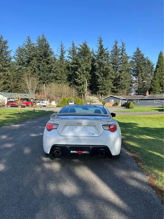 2015 Scion FR-S - Image 5 of 18