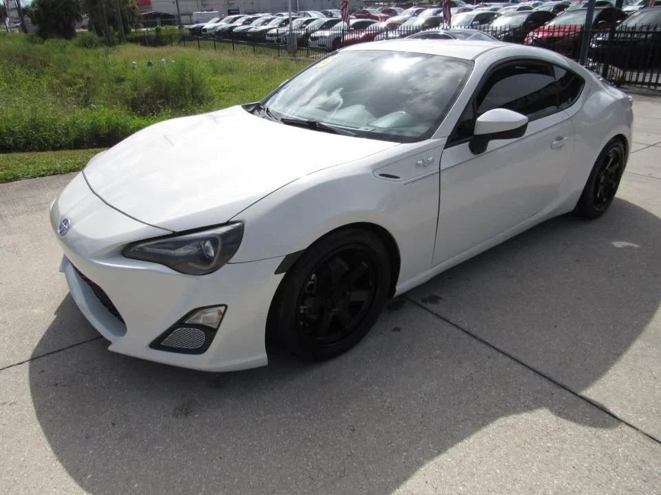 2015 Scion FR-S - Image 9 of 9