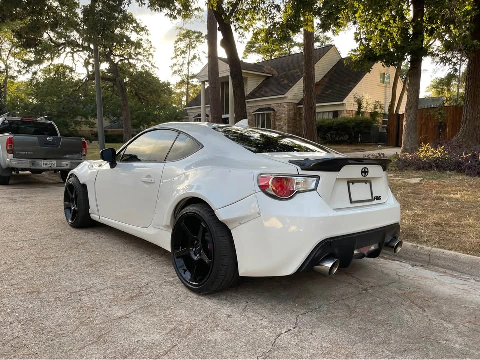 2015 Scion FR-S - Image 4 of 17