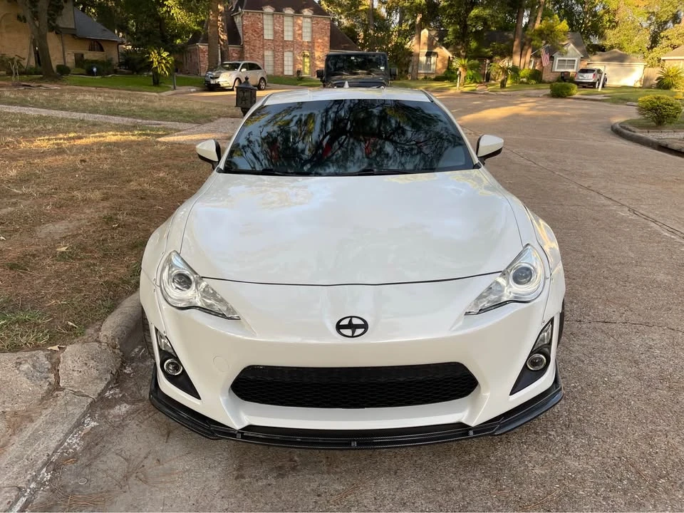 2015 Scion FR-S - Image 2 of 17