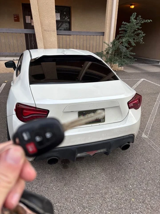 2015 Scion FR-S - Image 2 of 5