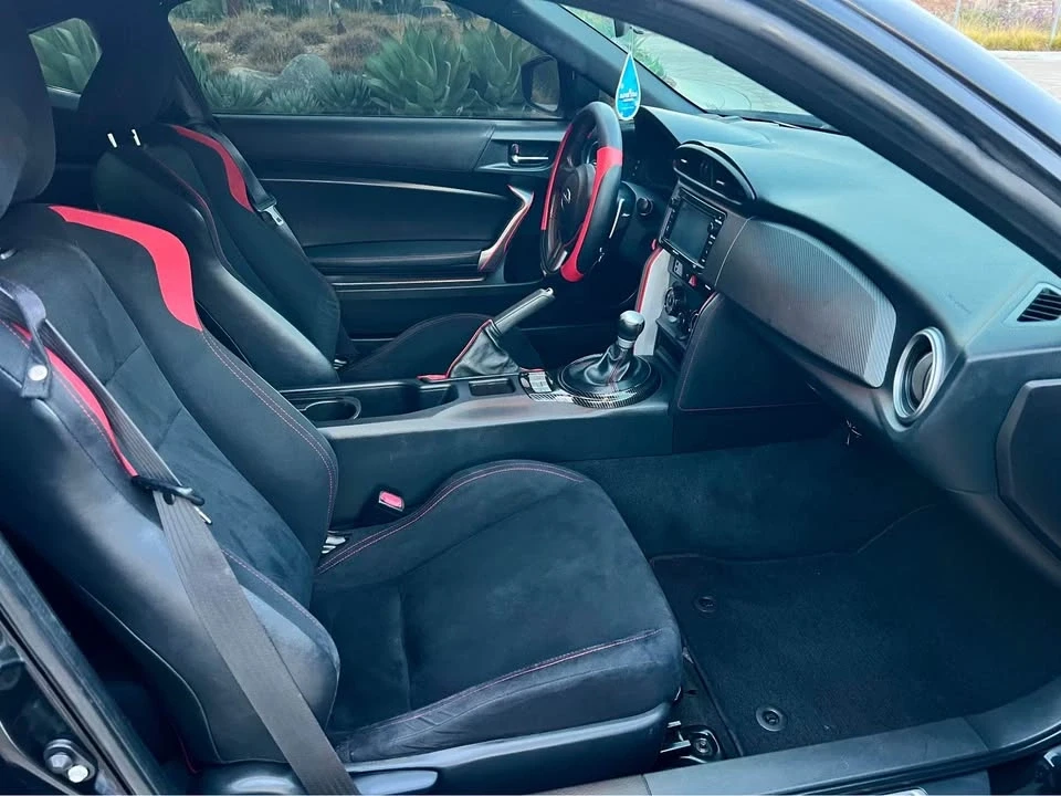 2015 Scion FR-S - Image 10 of 11