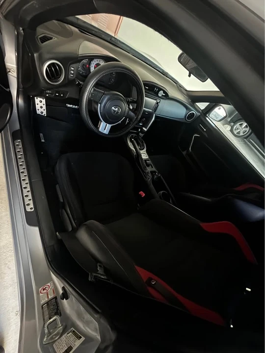 2015 Scion FR-S - Image 2 of 7
