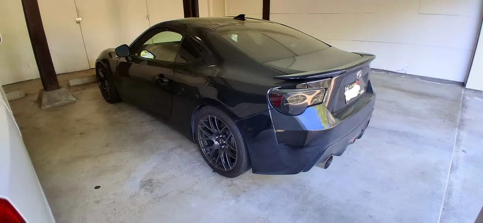 2015 Scion FR-S - Image 2 of 16