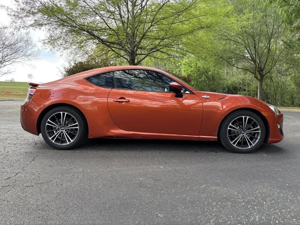 2015 Scion FR-S - Image 4 of 18