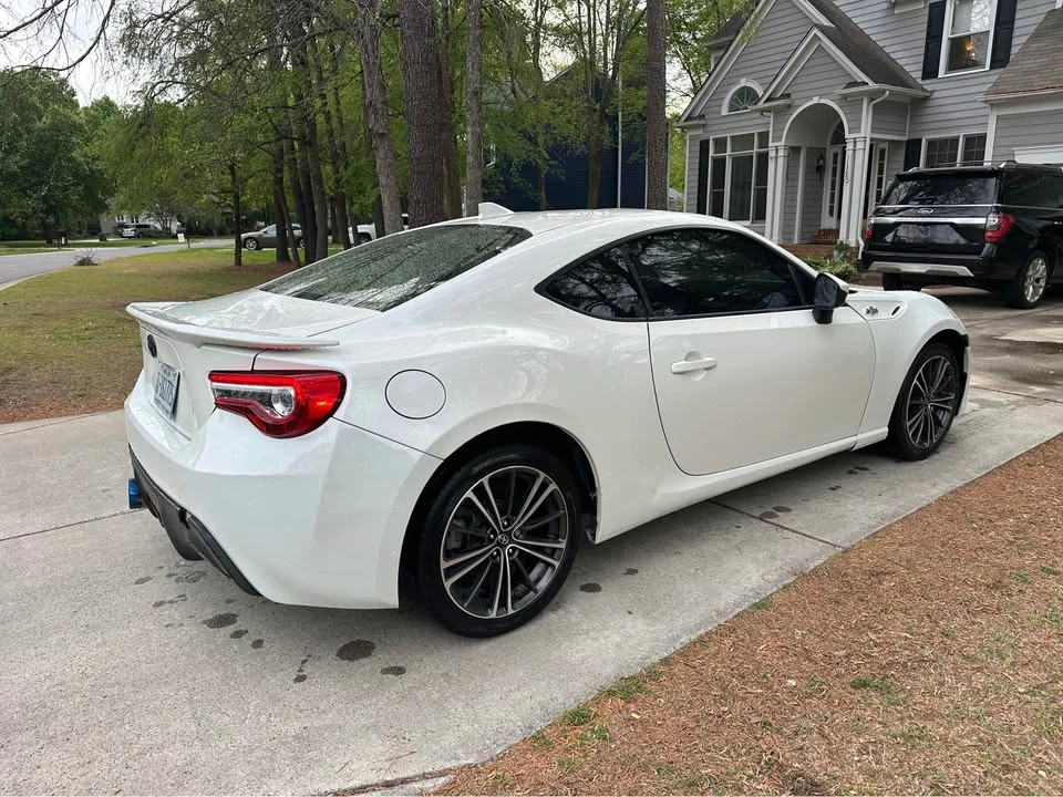 2015 Scion FR-S - Image 5 of 8