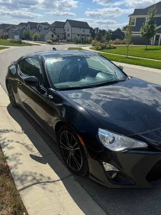 2015 Scion FR-S - Image 3 of 11